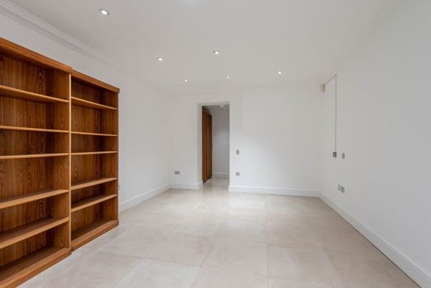 4 Bedroom Flat To Let - Photo 1