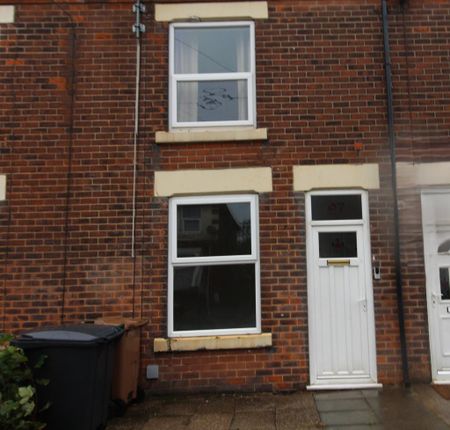 2 bedroom terraced house to rent - Photo 4