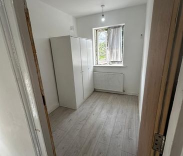 Room in a Shared House, Carlyon Road, HA0 - Photo 2