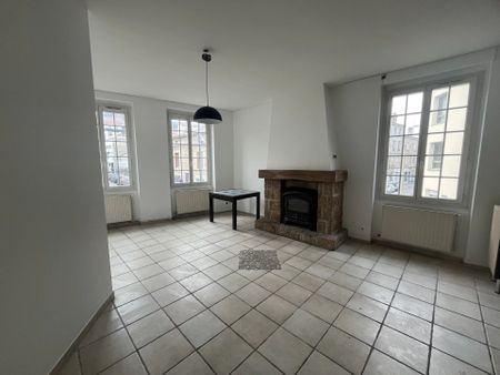 Location Appartement 3 pièces 74m² ST ETIENNE 42100 - Photo 2
