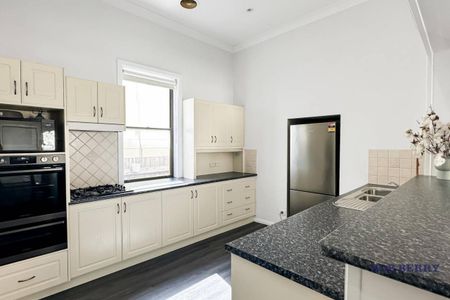 Three Bedroom Home in prime location - Can be offered UNFURNISHED! - Photo 4