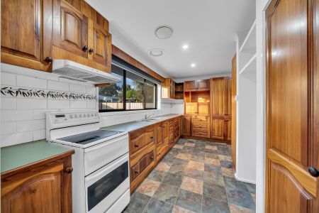 Modern Comfort Meets Family Functionality – Newly Renovated Gem in Prime Location!! - Photo 5