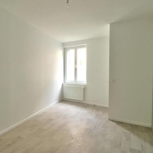 Location Appartement 2 pièces 37m² ST JEAN BONNEFONDS 42650 - Photo 1
