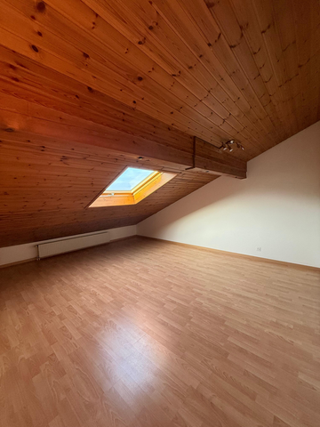 Helle 2.5-Dachzimmerwohnung im 3. Stock - Photo 5