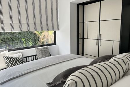 4 Bedroom Villa For Rent in Nueva Andalucía, Málaga - Photo 5