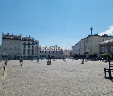 Kraków, Podgórze, Stare Podgórze, pl. Bohaterów Getta - Photo 4