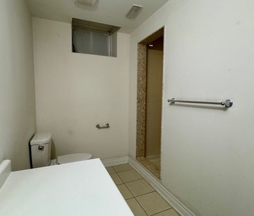 For Lease - 2642 Sapphire Drive Unit# Bsmt, Pickering, Ontario - Photo 4