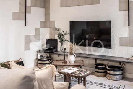 Madrid Capital, Community of Madrid 28010 - Photo 3