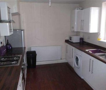 Rockwood Crescent, Hucknall, Nottingham, NG15 - Photo 3