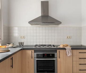 Carrer de Calàbria, Barcelona, Catalonia 08015 - Photo 6