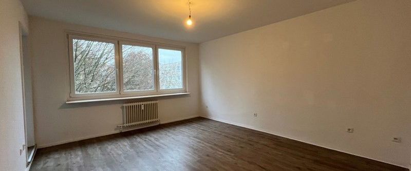 Gut geschnittene 3-Zimmer-Wohnung mit Balkon sucht Mieter - Photo 1