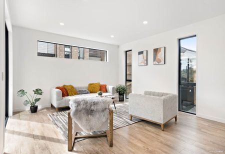 Larger Than Meets The Eye - Photo 2