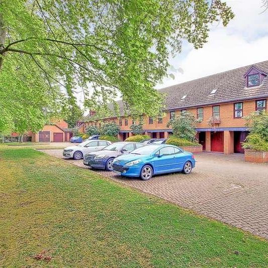 Pine Court, Impington, Cambridge, CB24 - Photo 1