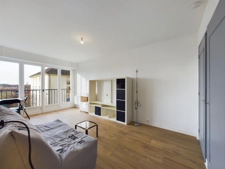 Joli studio meublé, à 2 pas de la ligne 6 de bus - Photo 3