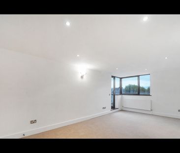 1 Bed Flat, Green Street, E7 - Photo 2