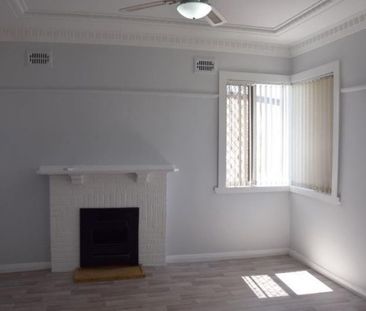 7 Kyneton Street, Belmont NSW 2280 - Photo 2