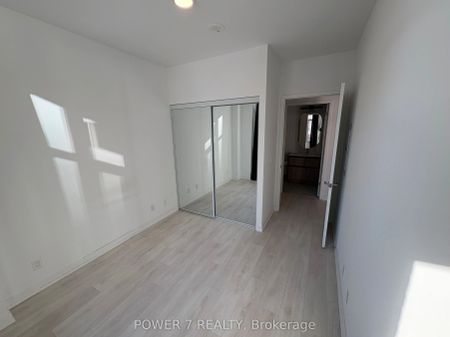 8 Beverley Glen Boulevard #D112 - Photo 2
