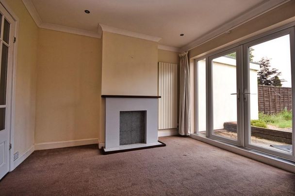 3 bedroom semi-detached house to rent - Photo 1