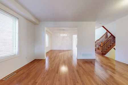 For Lease - 131 Aikenhead Avenue, Richmond Hill, Ontario - Photo 3