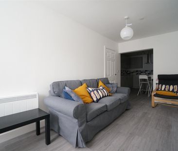 Apartment 1, 282 High Street - Photo 1