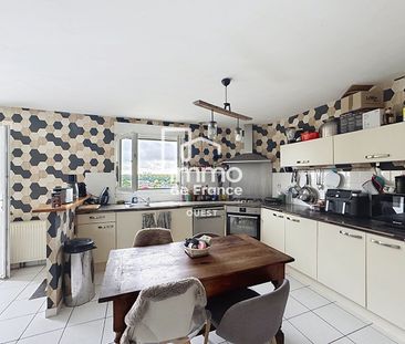 Location Maison 7 pièces 117m² - Photo 5