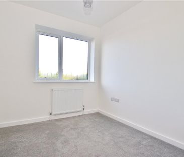 4 bedroom bungalow to rent - Photo 4