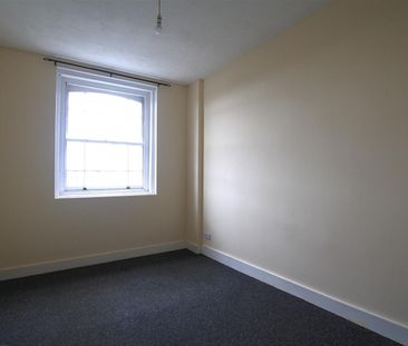 High Street Lowestoft, Suffolk - Photo 6