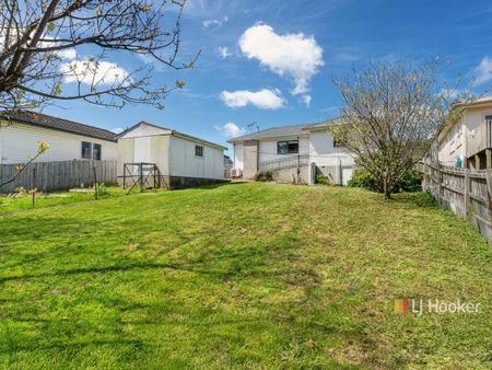 Comfortable Home in Convenient Quoiba Location - Photo 2