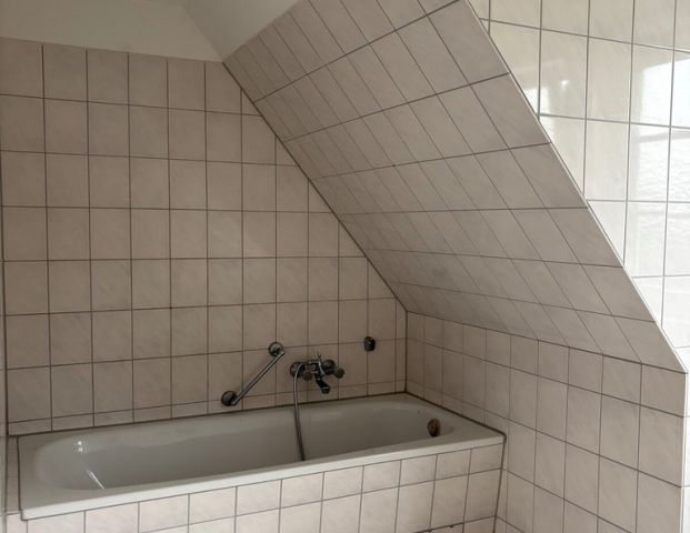 Heinestraße 1, 47445 Moers - Photo 1
