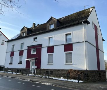 Dachgeschosswohnung mit 3 Zimmern in Heiligenhaus - Photo 3