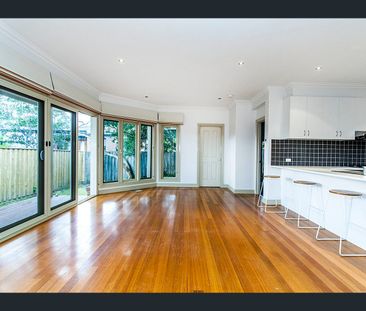 17A Shawlands Avenue, Blackburn South, Vic 3130 - Photo 6