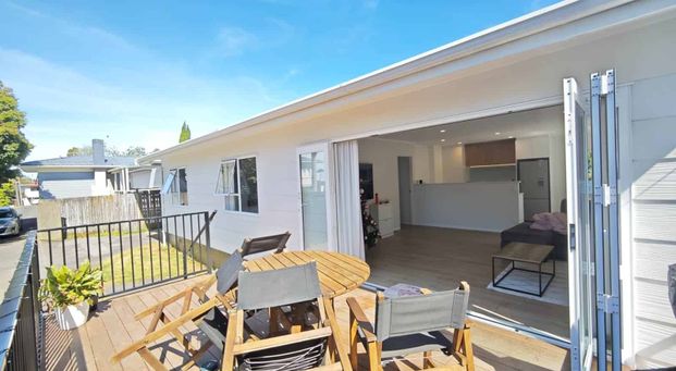 Modern, Pet Friendly Home in Glenfield - Photo 1