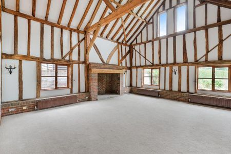 4 bedroom barn conversion to rent - Photo 2