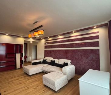 Apartament spatios si complet renovat - Photo 1
