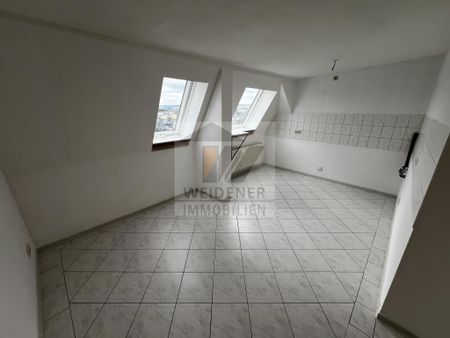 Schnäppchen mit Fernblick und 2 Badezimmern! Schicke 2,5 Raum DG Wohnung! - Photo 4