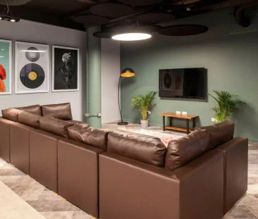 One Bed Apartment - Photo 1