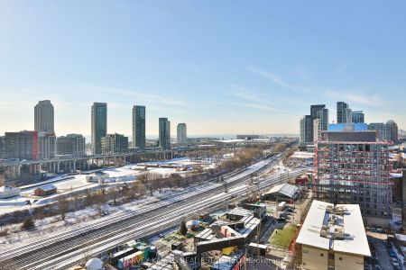 27 Bathurst Street #1511W - Photo 3