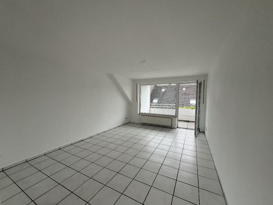 Helle Dachgeschosswohnung mit Balkon, ca. 62,41 m² in Dortmund-Marten zu vermieten! - Photo 1