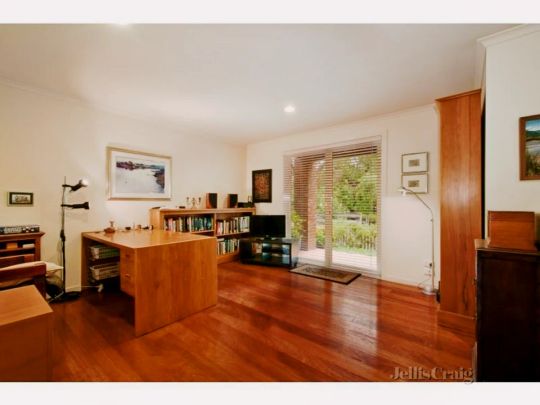 3 Bed, 1 Bath - Photo 1