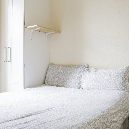 Cosy room to rent in 7-bedroom flat in Stoneybatter, Dublin - Photo 1