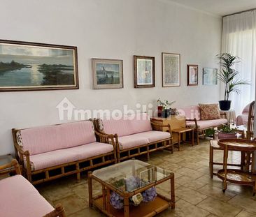 Bilocale piazza Giacomo Puccini 15, Lungomare, Viareggio - Photo 3