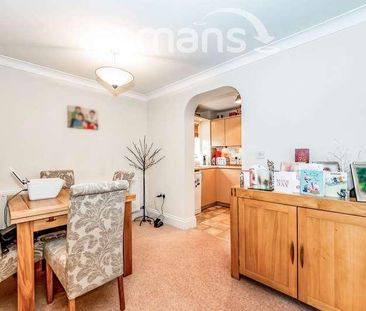 Bromfield Place, Elvetham Heath, Fleet, GU51 - Photo 3