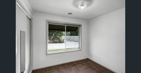 Modern Townhouse - Photo 3