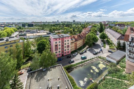 Umeblowana kawalerka z pięknym widokiem - Zdjęcie 2