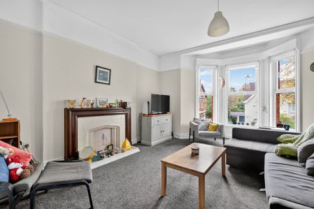 Apt 4 52 Myrtlefield Park, BELFAST, BT9 6NF - Photo 2