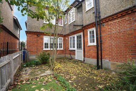 2 bedroom maisonette to rent - Photo 5