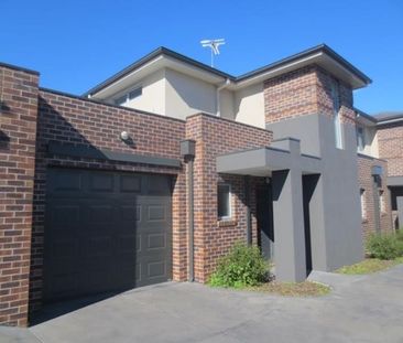 3/34 Waiora Road, Rosanna - Photo 1