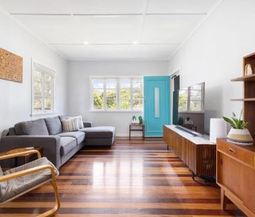 8 Holberton Street, Zillmere QLD 4034 - House For Rent | Domain - Photo 1