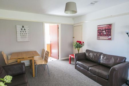 4 bedroom house to rent - Photo 3