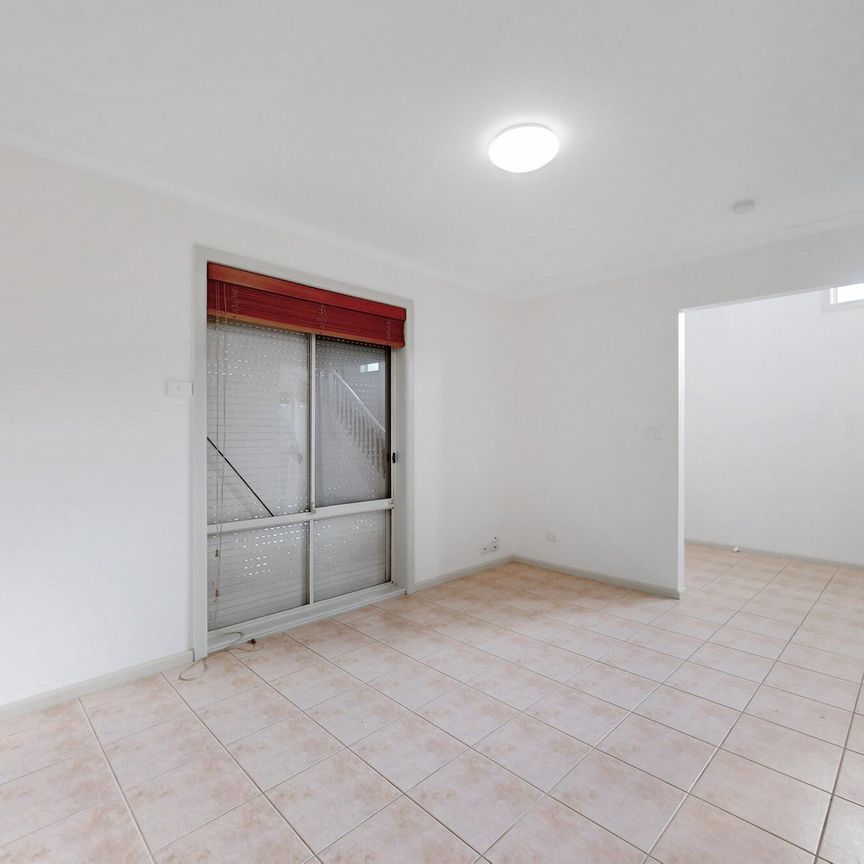 Bright & Fresh 2-Bedroom House in the Heart of Brunswick - Photo 1